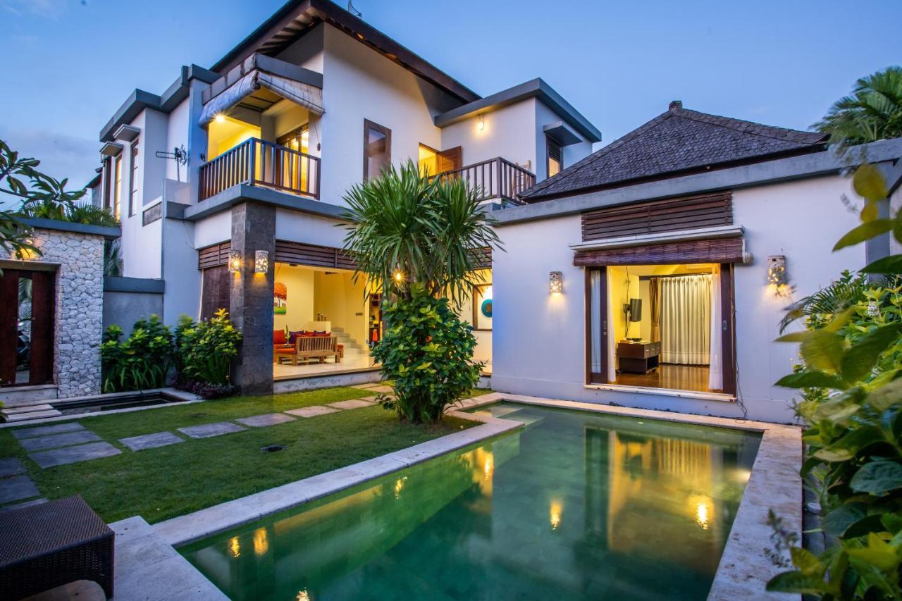 Villa Nadya Seminyak  Luaran gambar
